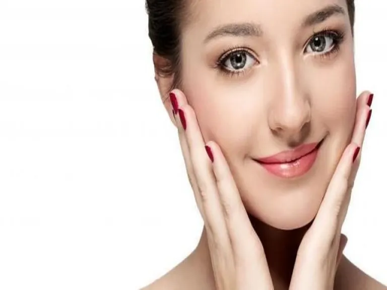 Beautiful and Healthy Skin with Photorejuvenation Therapy